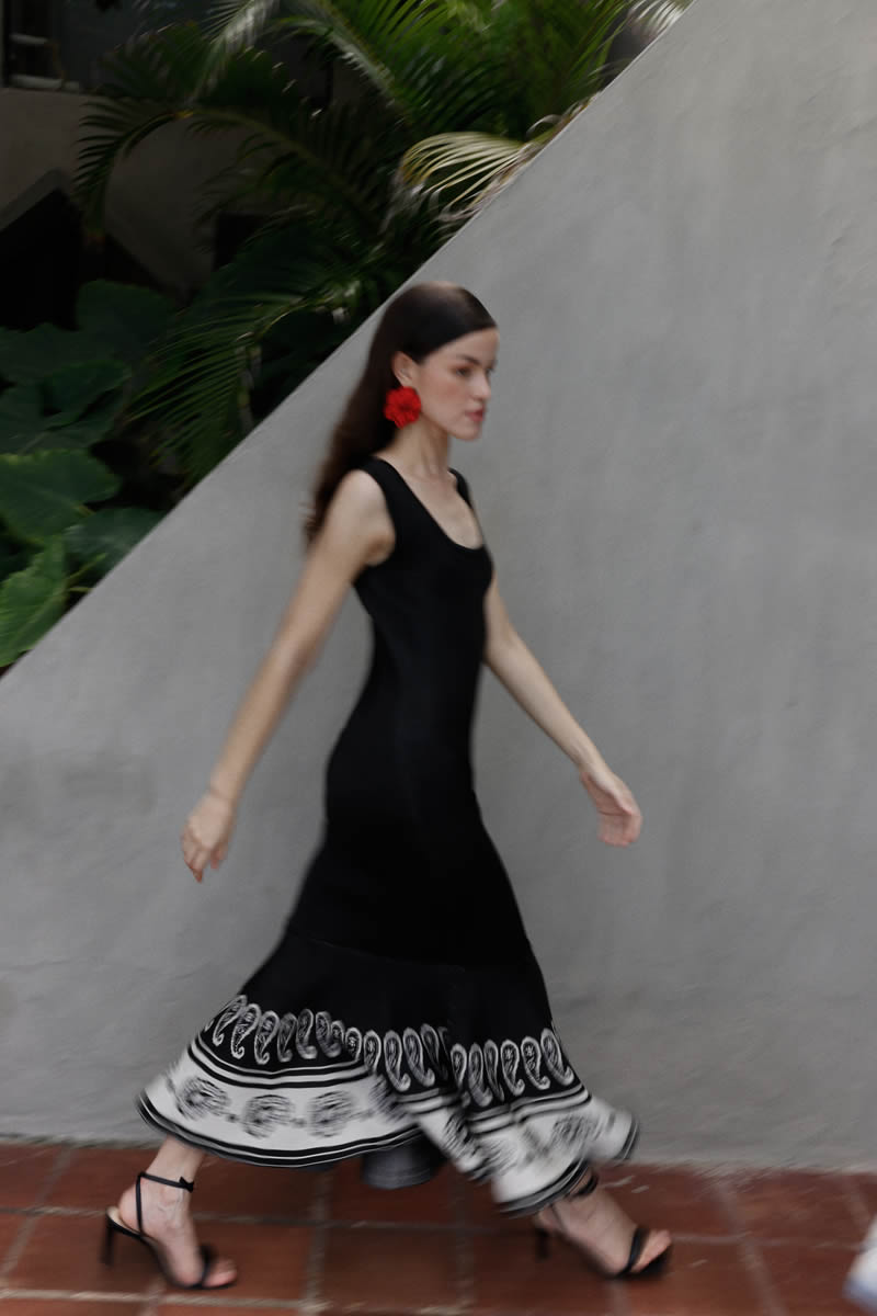 Isabella Dress Black/Ivory