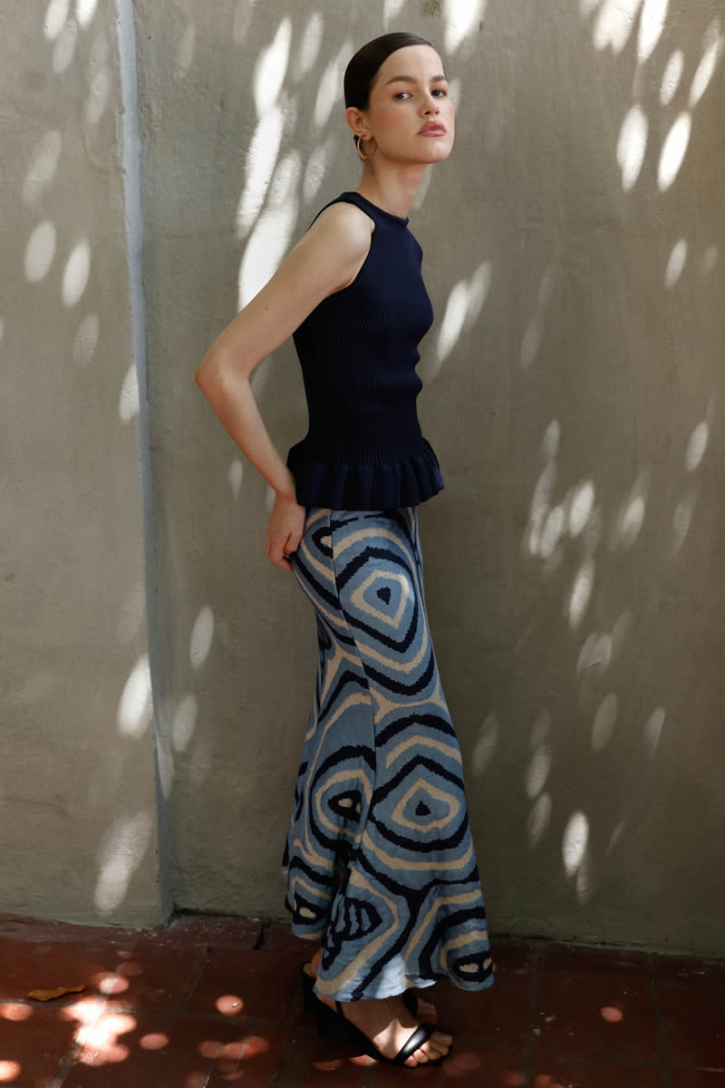 Mola Top Blue