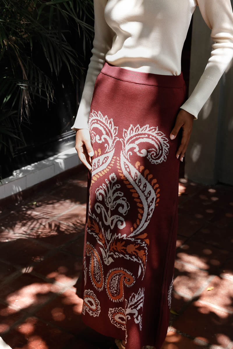 Paisley Vivo Skirt Burgundy/Ivory/Orange