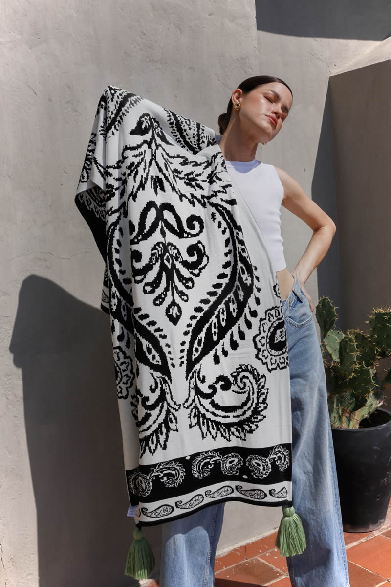 Hilo Real Shawl Black/Ivory
