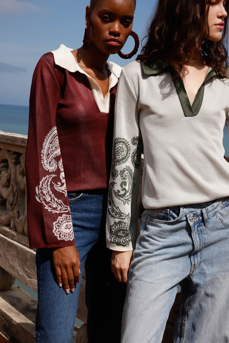Paisley Vivo Top Burgundy/Ivory